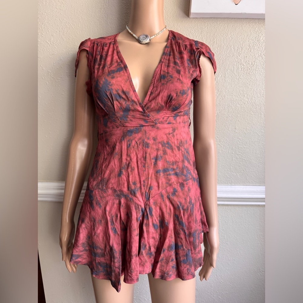 OLIVACEOUS ROMPER IN SMALL NWOT​